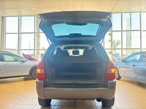 HYUNDAI Tucson 2.0 16V 4P GLB, Foto 12