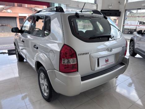 HYUNDAI Tucson 2.0 16V 4P GL, Foto 4