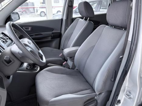 HYUNDAI Tucson 2.0 16V 4P GL, Foto 9