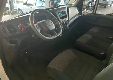 IVECO Daily 30-160 3.0 TURBO DIESEL  CHASSI CABINE SIMPLES, Foto 9