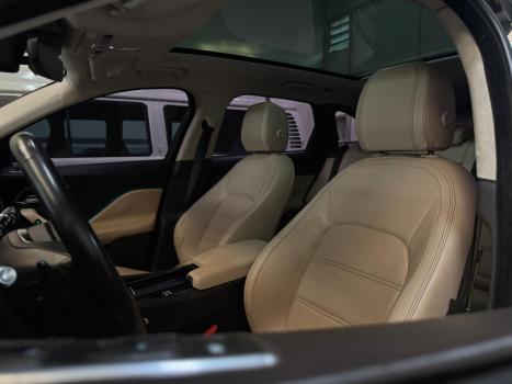 JAGUAR F-Pace 2.0 16V 4P PRESTIGE AWD TURBO DIESEL AUTOMÁTICO, Foto 6 JAGUAR F-Pace 2.0 16V 4P PRESTIGE AWD TURBO DIESEL AUTOMÁTICO, Foto 6