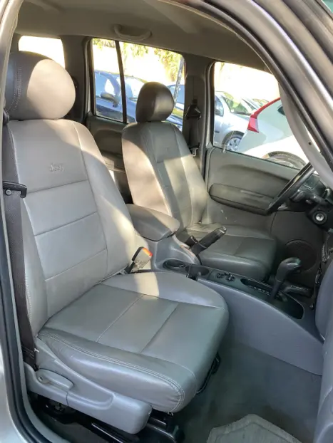 JEEP Cherokee 3.7 V6 12V 4P 4X4 SPORT  AUTOMTICO, Foto 10