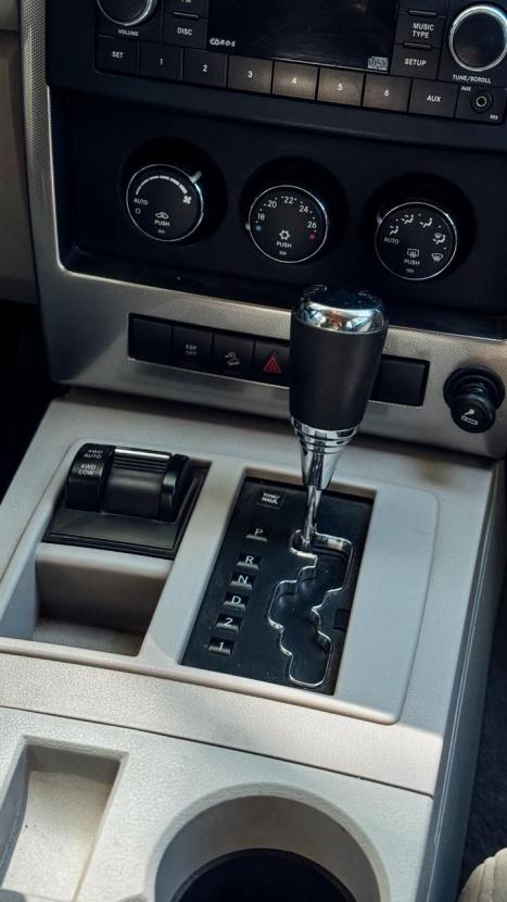 JEEP Cherokee 3.7 V6 12V 4P 4X4 SPORT  AUTOMÁTICO, Foto 7 JEEP Cherokee 3.7 V6 12V 4P 4X4 SPORT  AUTOMÁTICO, Foto 7