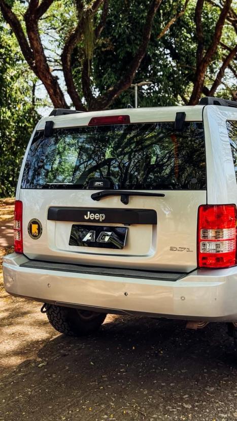 JEEP Cherokee 3.7 V6 12V 4P 4X4 SPORT  AUTOMÁTICO, Foto 10 JEEP Cherokee 3.7 V6 12V 4P 4X4 SPORT  AUTOMÁTICO, Foto 10