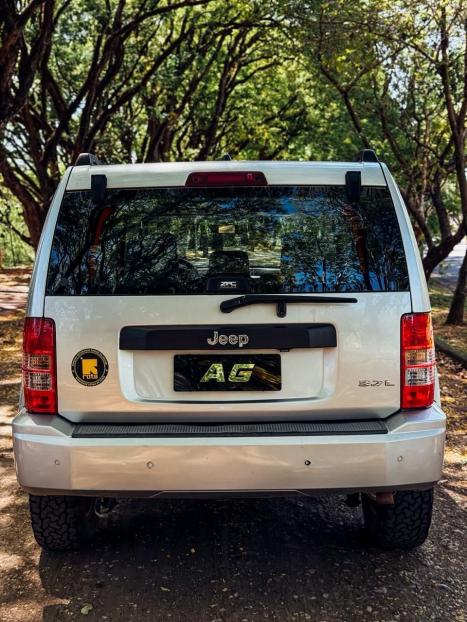 JEEP Cherokee 3.7 V6 12V 4P 4X4 SPORT  AUTOMÁTICO, Foto 12 JEEP Cherokee 3.7 V6 12V 4P 4X4 SPORT  AUTOMÁTICO, Foto 12