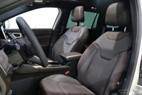 JEEP Commander 2.0 16V 4P TD380 OVERLAND TURBO DIESEL AUTOMÁTICO, Foto 7 JEEP Commander 2.0 16V 4P TD380 OVERLAND TURBO DIESEL AUTOMÁTICO, Foto 7