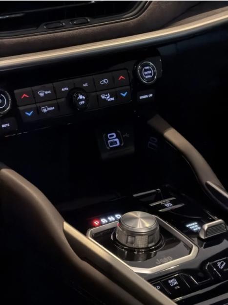 JEEP Commander 2.0 16V 4P TD380 OVERLAND TURBO DIESEL AUTOM�TICO, Foto 6