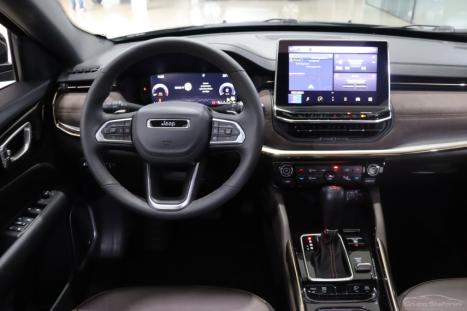 JEEP Commander 2.0 16V 4P HURRICANE 4 TURBO OVERLAND AUTOM�TICO, Foto 5