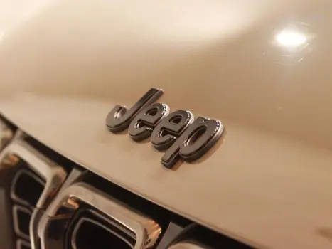 JEEP Commander 2.0 16V 4P HURRICANE 4 TURBO BLACKHAWK AUTOM�TICO, Foto 8