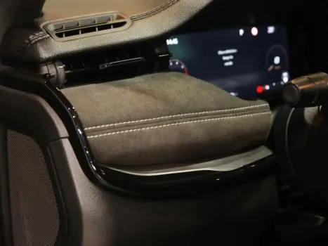 JEEP Commander 2.0 16V 4P HURRICANE 4 TURBO BLACKHAWK AUTOM�TICO, Foto 19