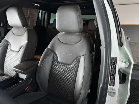 JEEP Commander 2.0 16V 4P TD380 OVERLAND TURBO DIESEL AUTOM�TICO, Foto 5