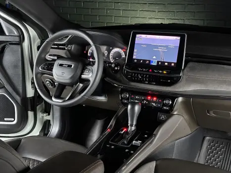 JEEP Commander 2.0 16V 4P TD380 OVERLAND TURBO DIESEL AUTOM�TICO, Foto 7