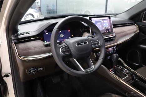 JEEP Commander 2.0 16V 4P TD380 OVERLAND 4X4 TURBO DIESEL AUTOM�TICO AT9, Foto 4