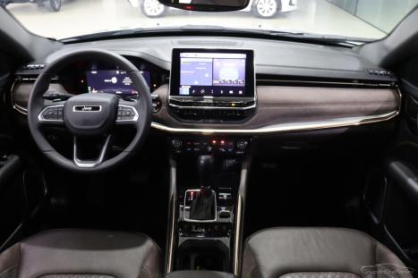 JEEP Commander 2.0 16V 4P TD380 OVERLAND 4X4 TURBO DIESEL AUTOM�TICO AT9, Foto 6