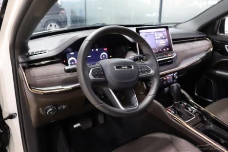 JEEP Commander 2.0 16V 4P TD380 OVERLAND 4X4 TURBO DIESEL AUTOM�TICO AT9, Foto 4