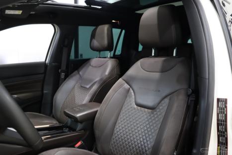 JEEP Commander 2.0 16V 4P TD380 OVERLAND 4X4 TURBO DIESEL AUTOM�TICO AT9, Foto 7