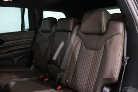 JEEP Commander 2.0 16V 4P TD380 OVERLAND 4X4 TURBO DIESEL AUTOM�TICO AT9, Foto 8