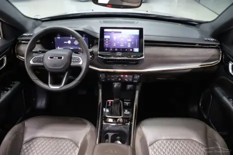 JEEP Commander 2.0 16V 4P TD380 OVERLAND 4X4 TURBO DIESEL AUTOM�TICO AT9, Foto 6