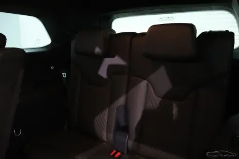 JEEP Commander 2.0 16V 4P TD380 OVERLAND 4X4 TURBO DIESEL AUTOM�TICO AT9, Foto 9