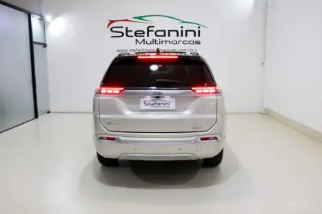 JEEP Commander 2.0 16V 4P TD380 OVERLAND 4X4 TURBO DIESEL AUTOM�TICO AT9, Foto 14