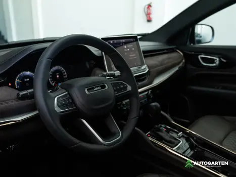 JEEP Commander 2.0 16V 4P TD380 OVERLAND 4X4 TURBO DIESEL AUTOM�TICO AT9, Foto 5