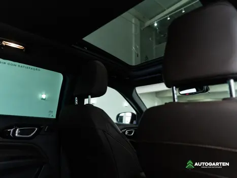 JEEP Commander 2.0 16V 4P TD380 OVERLAND 4X4 TURBO DIESEL AUTOM�TICO AT9, Foto 7