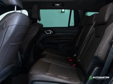 JEEP Commander 2.0 16V 4P TD380 OVERLAND 4X4 TURBO DIESEL AUTOM�TICO AT9, Foto 8