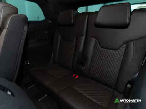 JEEP Commander 2.0 16V 4P TD380 OVERLAND 4X4 TURBO DIESEL AUTOM�TICO AT9, Foto 9