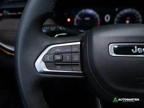 JEEP Commander 2.0 16V 4P TD380 OVERLAND 4X4 TURBO DIESEL AUTOM�TICO AT9, Foto 11