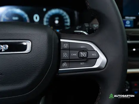 JEEP Commander 2.0 16V 4P TD380 OVERLAND 4X4 TURBO DIESEL AUTOM�TICO AT9, Foto 12