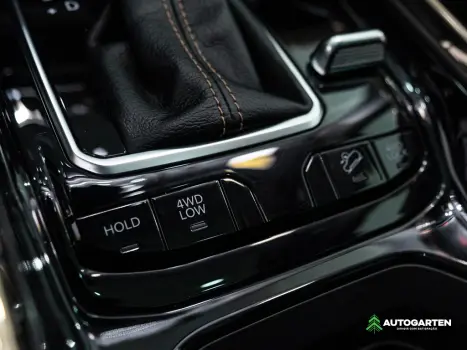 JEEP Commander 2.0 16V 4P TD380 OVERLAND 4X4 TURBO DIESEL AUTOM�TICO AT9, Foto 15