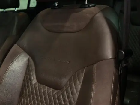 JEEP Commander 2.0 16V 4P TD380 OVERLAND 4X4 TURBO DIESEL AUTOM�TICO AT9, Foto 9