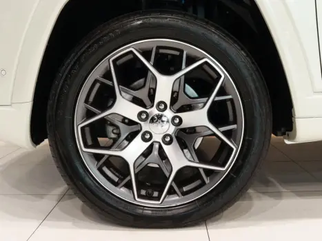 JEEP Commander 2.0 16V 4P TD380 OVERLAND 4X4 TURBO DIESEL AUTOM�TICO AT9, Foto 19