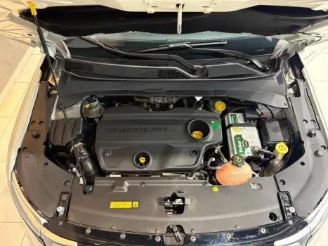 JEEP Commander 2.0 16V 4P TD380 OVERLAND 4X4 TURBO DIESEL AUTOM�TICO AT9, Foto 20