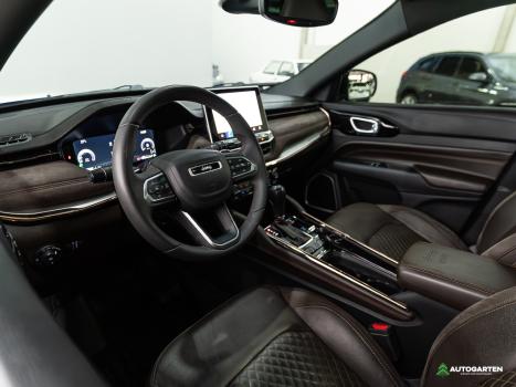 JEEP Commander 2.0 16V 4P TD380 OVERLAND 4X4 TURBO DIESEL AUTOM�TICO AT9, Foto 6