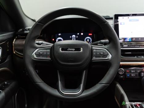 JEEP Commander 2.0 16V 4P TD380 OVERLAND 4X4 TURBO DIESEL AUTOM�TICO AT9, Foto 10