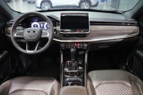 JEEP Commander 2.0 16V 4P TD380 OVERLAND 4X4 TURBO DIESEL AUTOM�TICO AT9, Foto 6