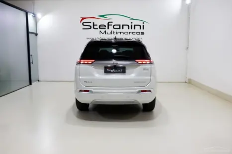 JEEP Commander 2.0 16V 4P TD380 OVERLAND 4X4 TURBO DIESEL AUTOM�TICO AT9, Foto 14