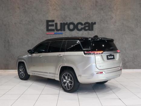 JEEP Commander 2.0 16V 4P TD380 OVERLAND 4X4 TURBO DIESEL AUTOM�TICO AT9, Foto 3