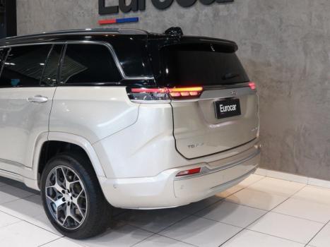 JEEP Commander 2.0 16V 4P TD380 OVERLAND 4X4 TURBO DIESEL AUTOM�TICO AT9, Foto 7