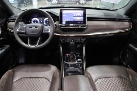 JEEP Commander 2.0 16V 4P TD380 OVERLAND 4X4 TURBO DIESEL AUTOM�TICO AT9, Foto 6