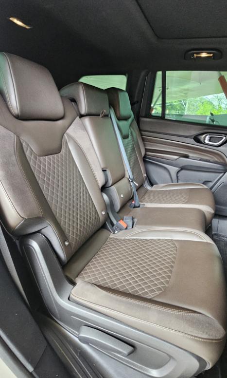 JEEP Commander 2.0 16V 4P TD380 OVERLAND 4X4 TURBO DIESEL AUTOM�TICO AT9, Foto 10