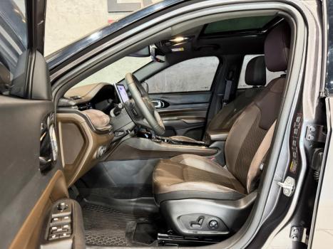 JEEP Commander 2.0 16V 4P TD380 OVERLAND 4X4 TURBO DIESEL AUTOM�TICO AT9, Foto 8