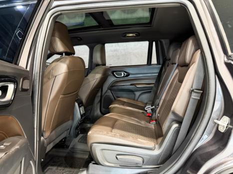 JEEP Commander 2.0 16V 4P TD380 OVERLAND 4X4 TURBO DIESEL AUTOM�TICO AT9, Foto 14