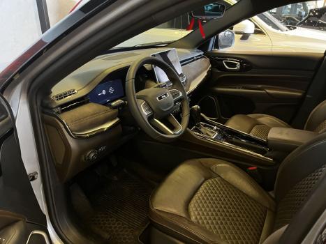 JEEP Commander 2.0 16V 4P TD380 OVERLAND 4X4 TURBO DIESEL AUTOMÁTICO AT9, Foto 7