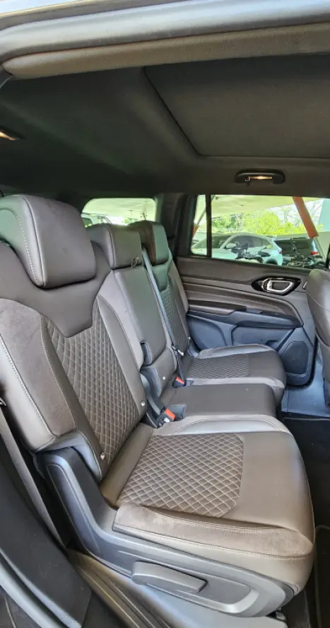 JEEP Commander 2.0 16V 4P TD380 OVERLAND 4X4 TURBO DIESEL AUTOMÁTICO AT9, Foto 7