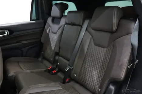 JEEP Commander 2.0 16V 4P TD380 OVERLAND 4X4 TURBO DIESEL AUTOMÁTICO AT9, Foto 7
