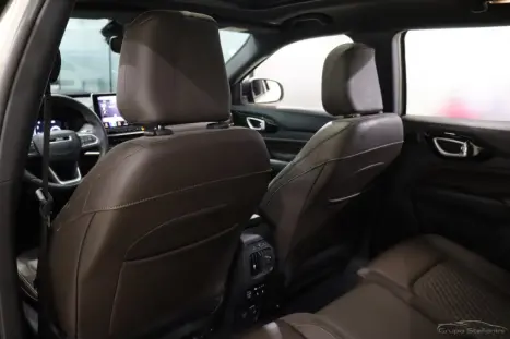 JEEP Commander 2.0 16V 4P TD380 OVERLAND 4X4 TURBO DIESEL AUTOMÁTICO AT9, Foto 9