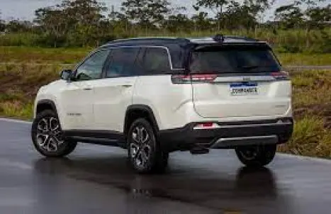 JEEP Commander 2.2 TURBO DIESEL OVERLAND 4X4 AUTOM�TICO AT9, Foto 3