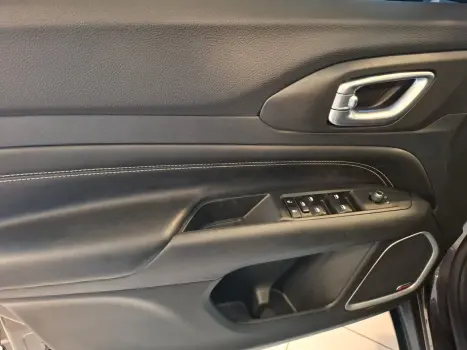 JEEP Compass 1.3 16V 4P FLEX LONGITUDE T270 TURBO AUTOMÁTICO, Foto 7 JEEP Compass 1.3 16V 4P FLEX LONGITUDE T270 TURBO AUTOMÁTICO, Foto 7